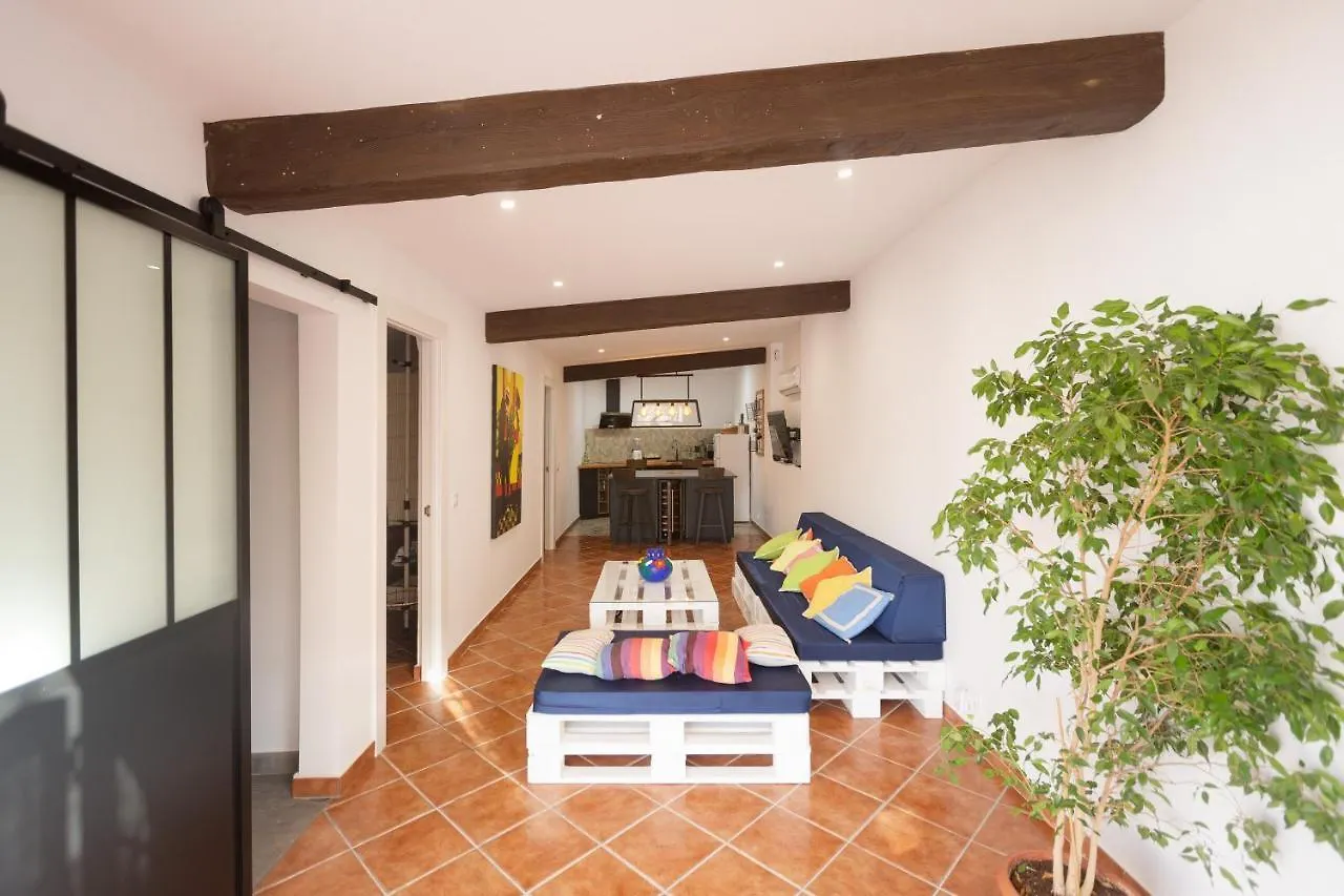 Detached Villa For 6 People In Lloret De Mar With Comunal Outdoor Swimming Pool Puigventos