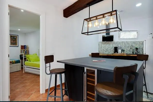 Detached Villa For 6 People In Lloret De Mar With Comunal Outdoor Swimming Pool Puigventos España