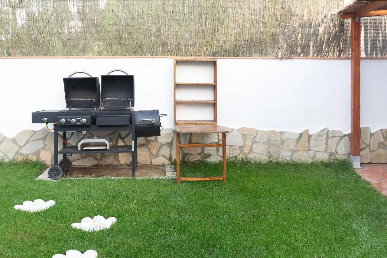 Detached Villa For 6 People In Lloret De Mar With Comunal Outdoor Swimming Pool Puigventos España
