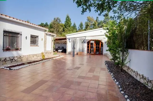 Detached Villa For 6 People In Lloret De Mar With Comunal Outdoor Swimming Pool Puigventos España